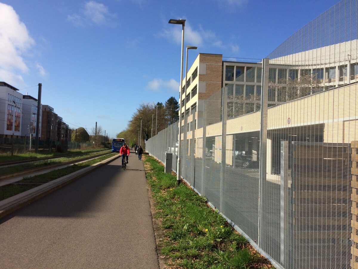 Safety on the guided busway